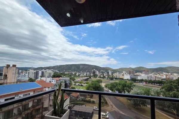 Torre Serena 2 dormitorios, Vista al Lago y al Rio, cochera, pileta, seguridad