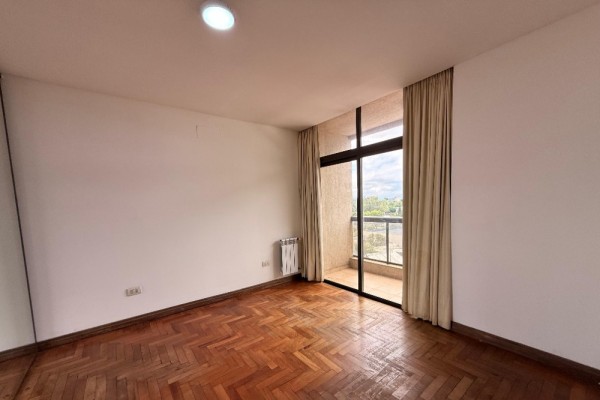 DEPARTAMENTO DOS DORMITORIOS CON COCHERA - EDIFICIO MELOS