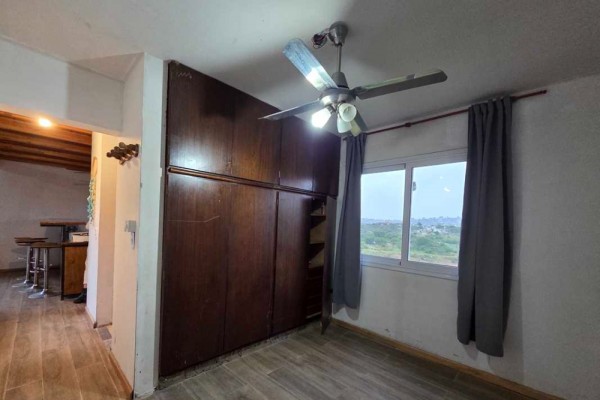 Estancia Vieja, 3 habitaciones, 1 baño, amplia cocina estar comedor, amplio parque