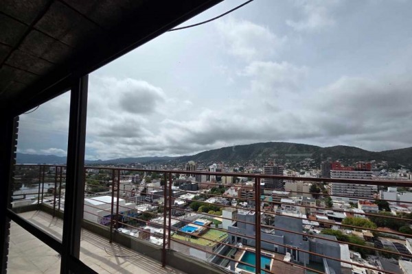 OPORTUNIDAD, Edificio Acuario II - 2 dormitorios, 2 baños (1 en suite), amplia cocina estar comedor, cochera, balcón terraza