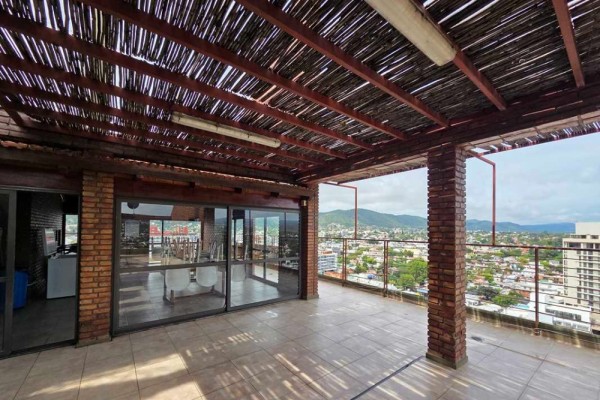 OPORTUNIDAD, Edificio Acuario II - 2 dormitorios, 2 baños (1 en suite), amplia cocina estar comedor, cochera, balcón terraza