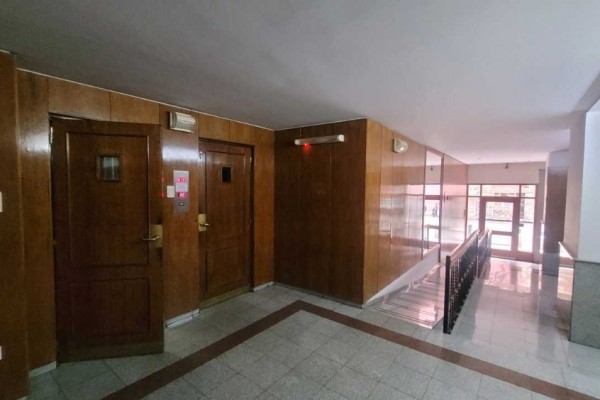 Hermso piso en Nueva Cordoba, 3 dormitorios, living comedor, cocina moderna