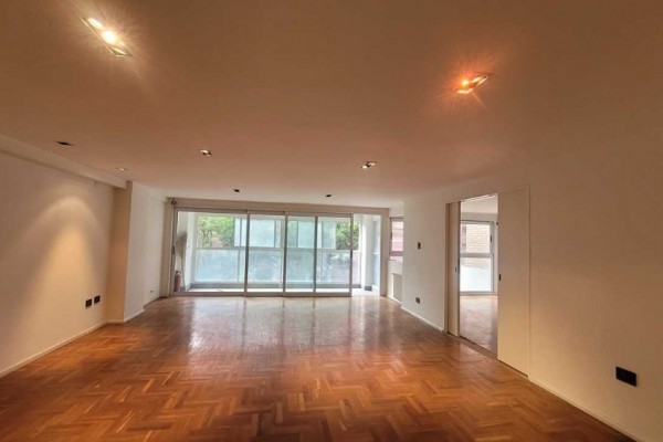 Hermso piso en Nueva Cordoba, 3 dormitorios, living comedor, cocina moderna