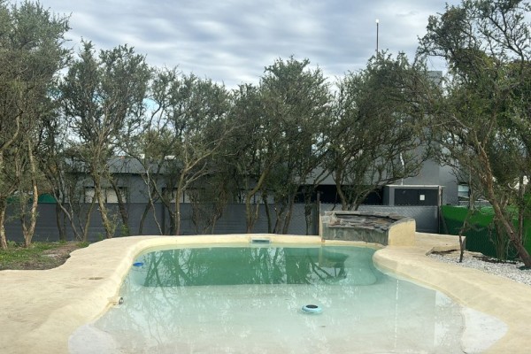 HERMOSA CASA 3 DORMITORIOS - BARRIO PRIVADO