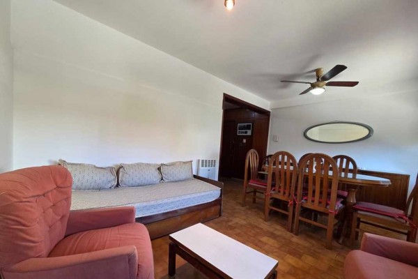 Hermoso Departamento céntrico 1 dormitorio amoblado a la calle con patio