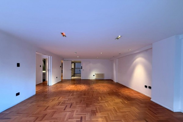 Hermso piso en Nueva Cordoba, 3 dormitorios, living comedor, cocina moderna
