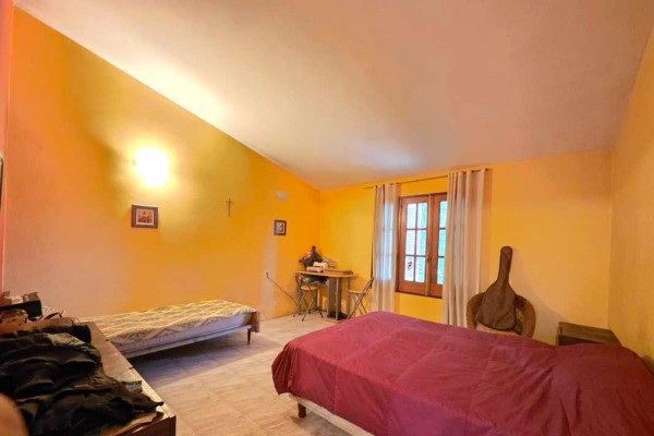 Muy linda casa B° José Muñoz 4 dormitorios, 4 baños, amplio parque