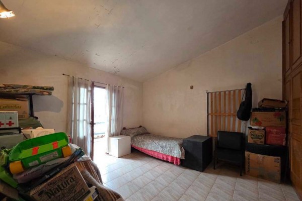 Muy linda casa B° José Muñoz 4 dormitorios, 4 baños, amplio parque