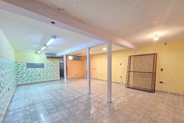 Local centico Pasaje del Carmen